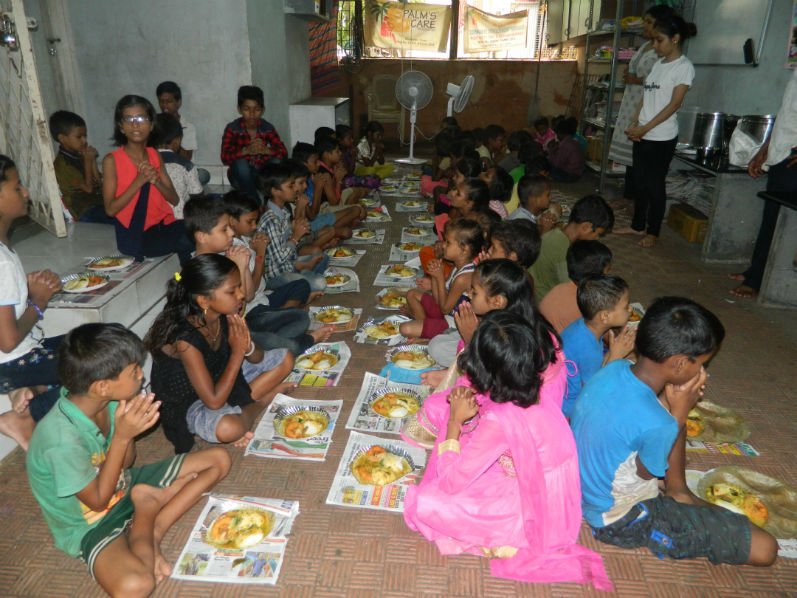 Sunday Activity program for Slum Children of Koperkhairane held on 10th September 2017 with Mid Day Lunch.