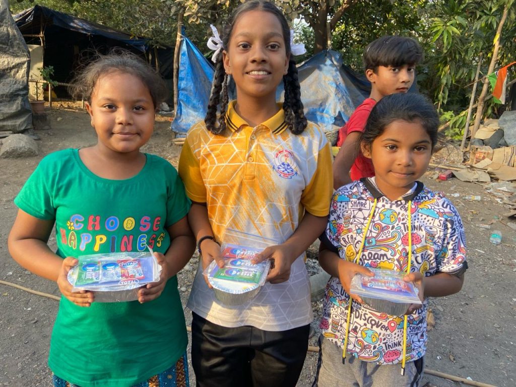 Palms Care Foundation Spreads Joy with Feeding Program for Koperkhairane Slum Children on 28Dec 2023.